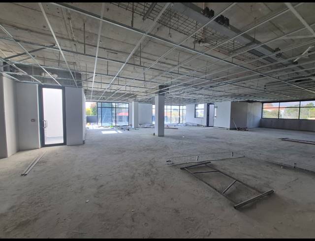 1,505M² OFFICE TO LET IN SANDTON CENTRAL